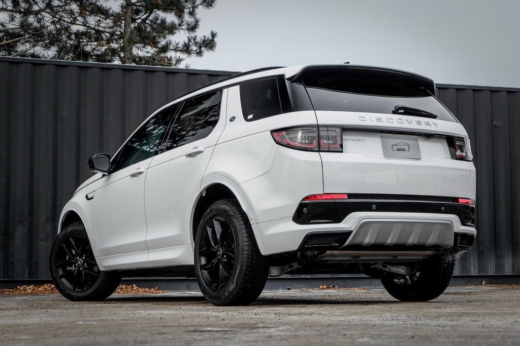 Used 2025 Land Rover Discovery Sport S image 2