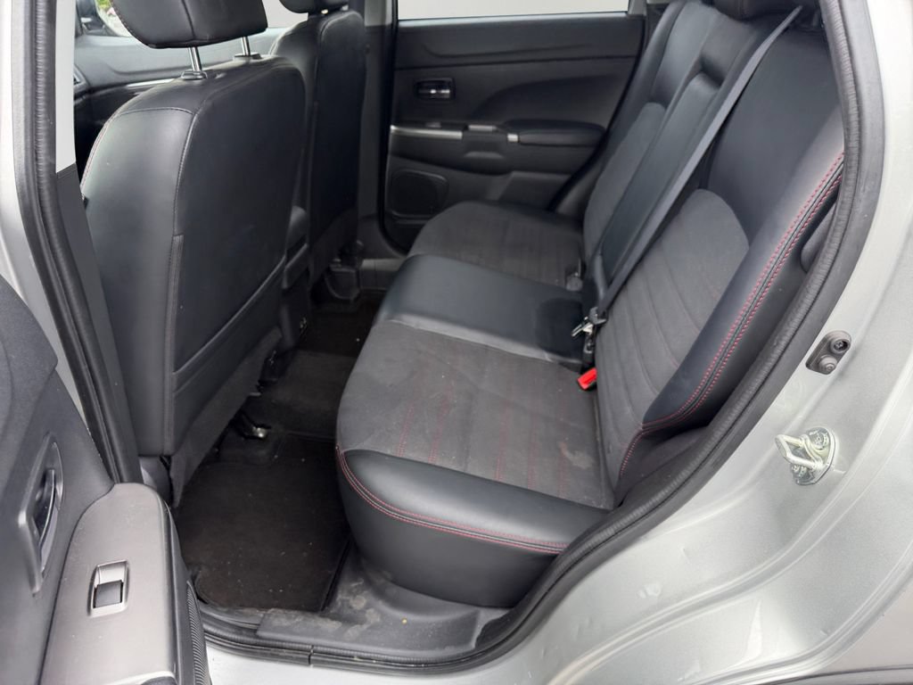 Used 2024 Mitsubishi Outlander Sport SE AWD/4WD image 14