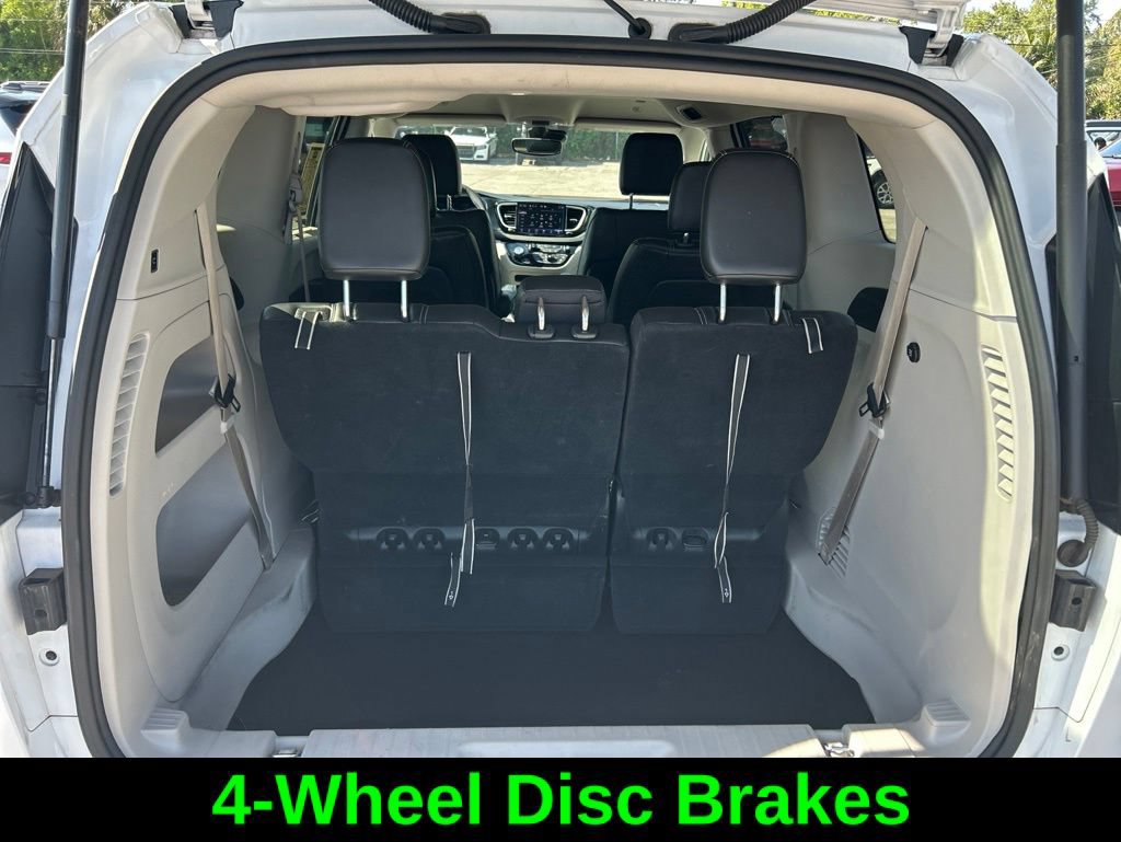 Certified 2024 Chrysler Pacifica Touring-L FWD image 23