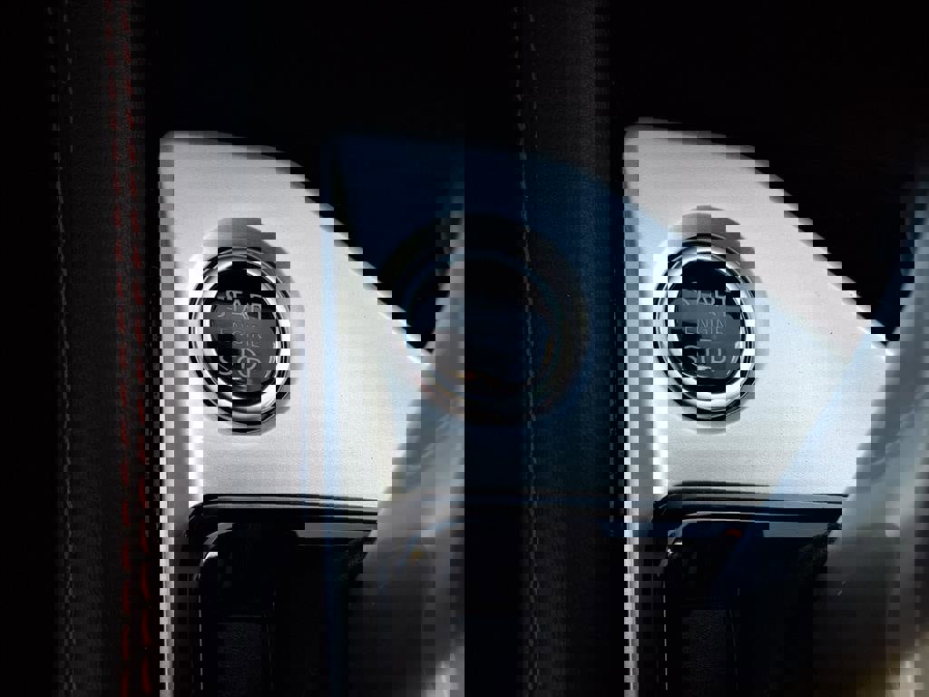 New 2025 Nissan Altima 2.5 SR image 10