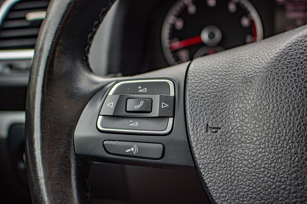 Used 2012 Volkswagen Eos Komfort FWD image 22