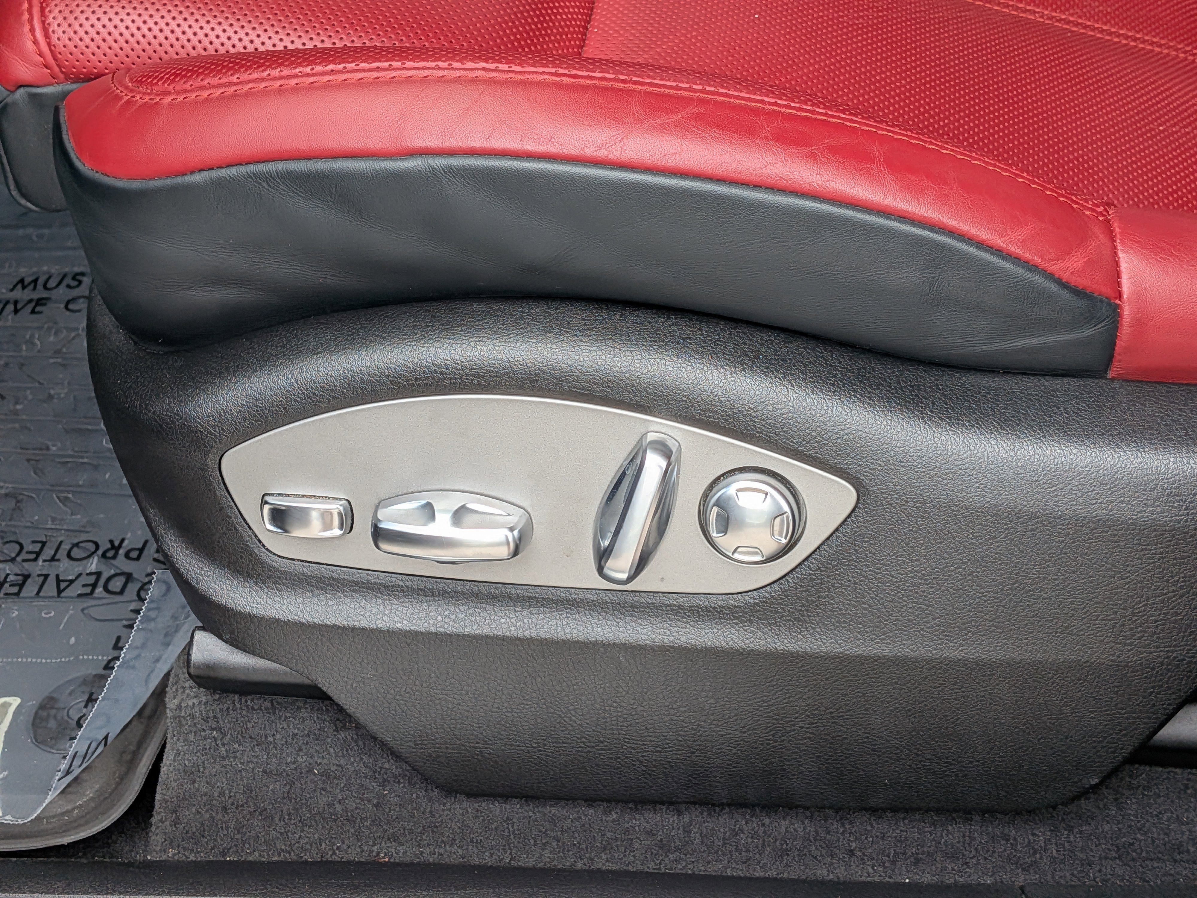 Used 2019 Porsche Macan S image 23