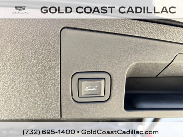Certified 2024 Cadillac XT4 Luxury w/ Cold Weather Package FWD image 12