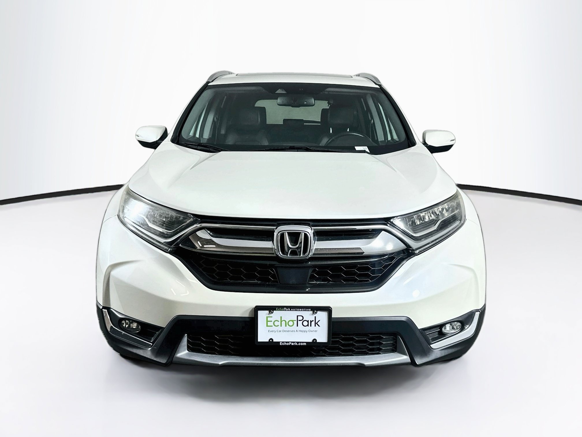 Used 2018 Honda CR-V Touring image 2