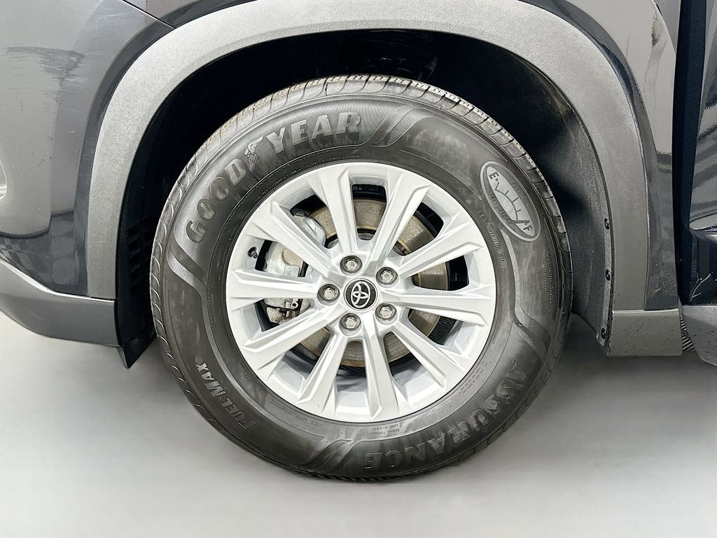 Certified 2025 Toyota Grand Highlander AWD image 32