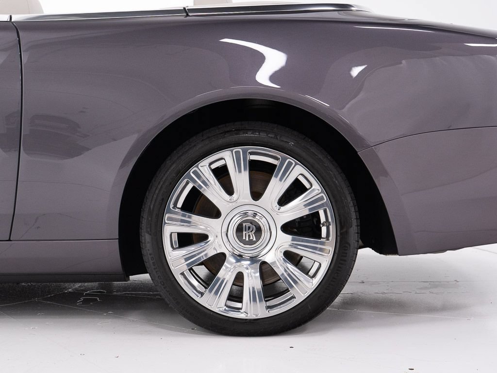 Certified 2018 Rolls-Royce Dawn RWD image 50