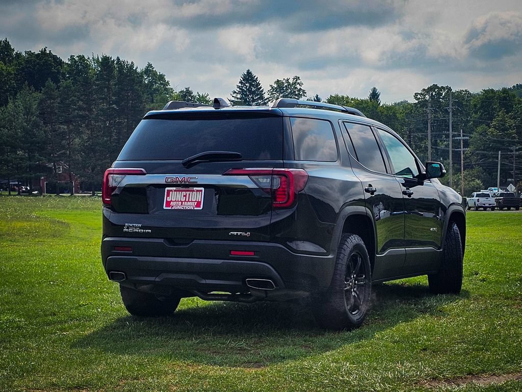 Used 2023 GMC Acadia AT4 w/ Technology Package AWD/4WD image 4