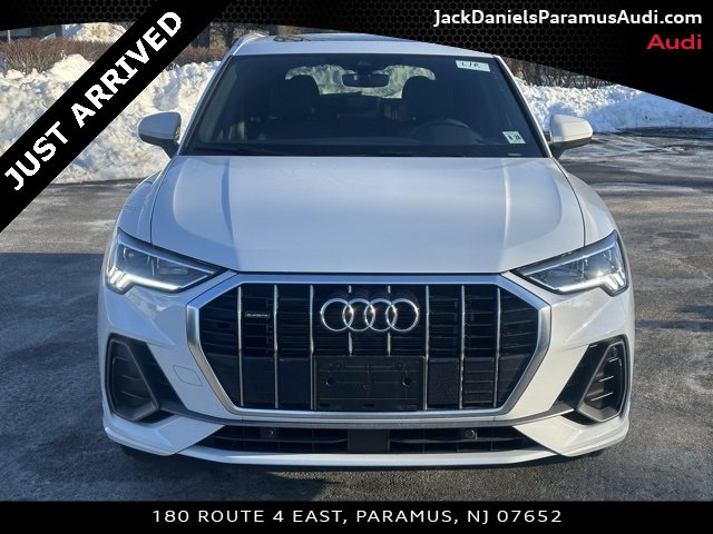 Used 2023 Audi Q3 2.0T Premium Plus w/ Premium Plus Package image 2