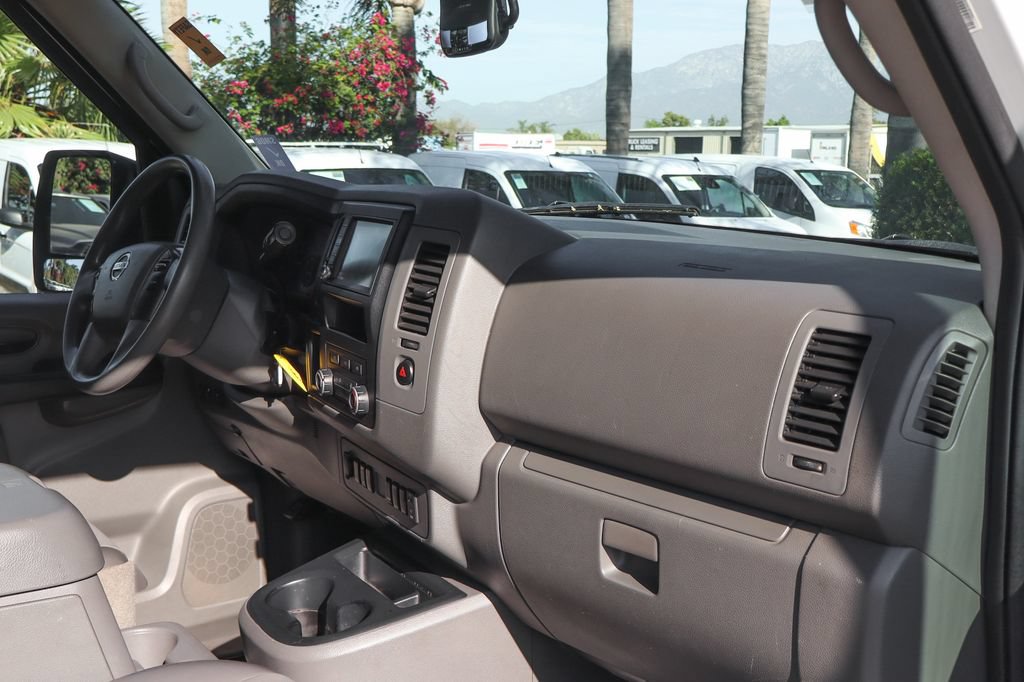 Used 2020 Nissan NV 2500 SV RWD image 37