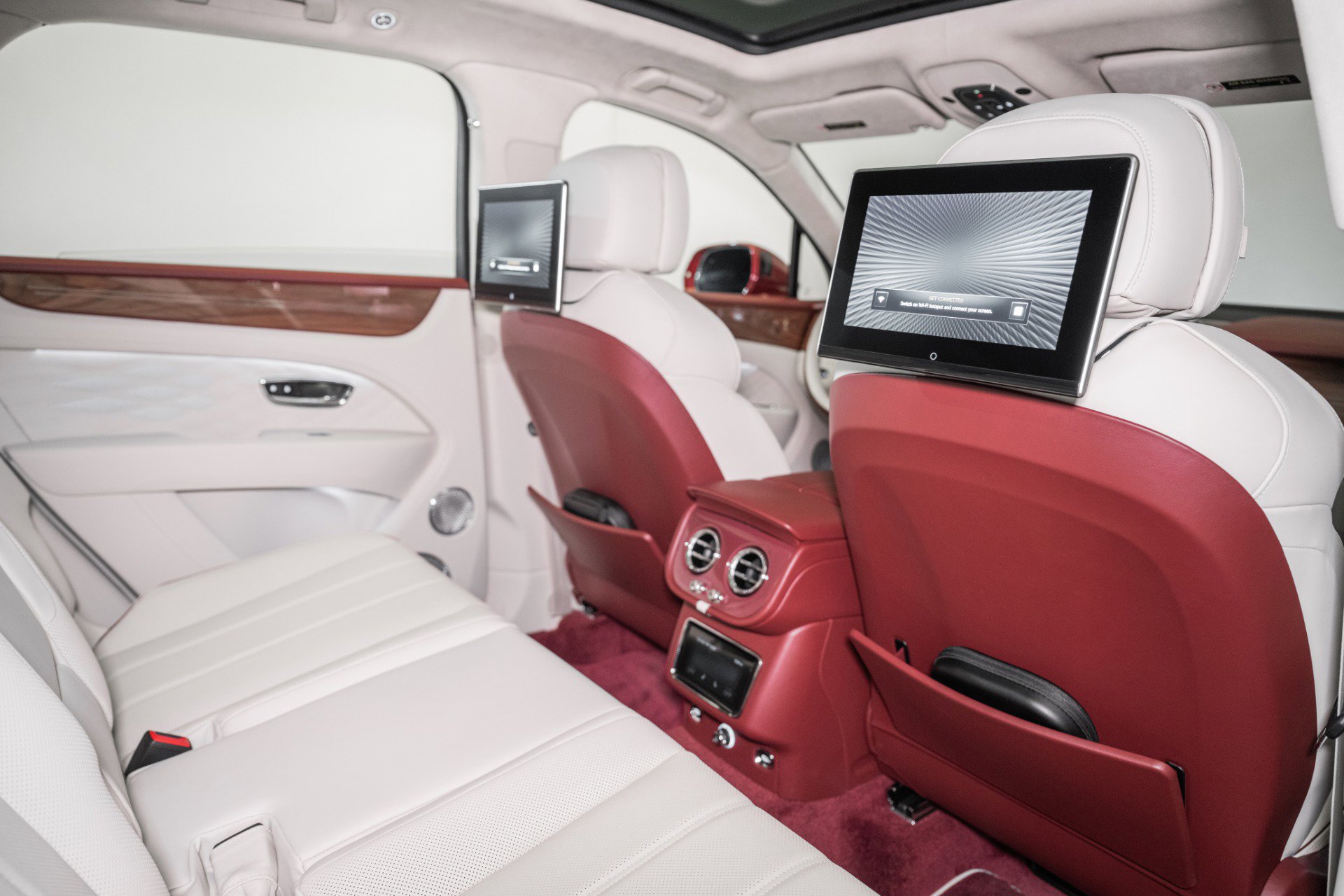 New 2025 Bentley Bentayga image 26