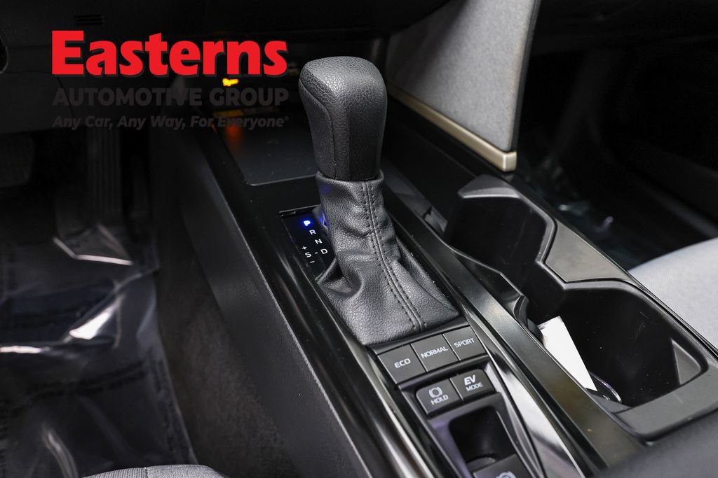 Used 2025 Toyota Camry LE FWD image 12