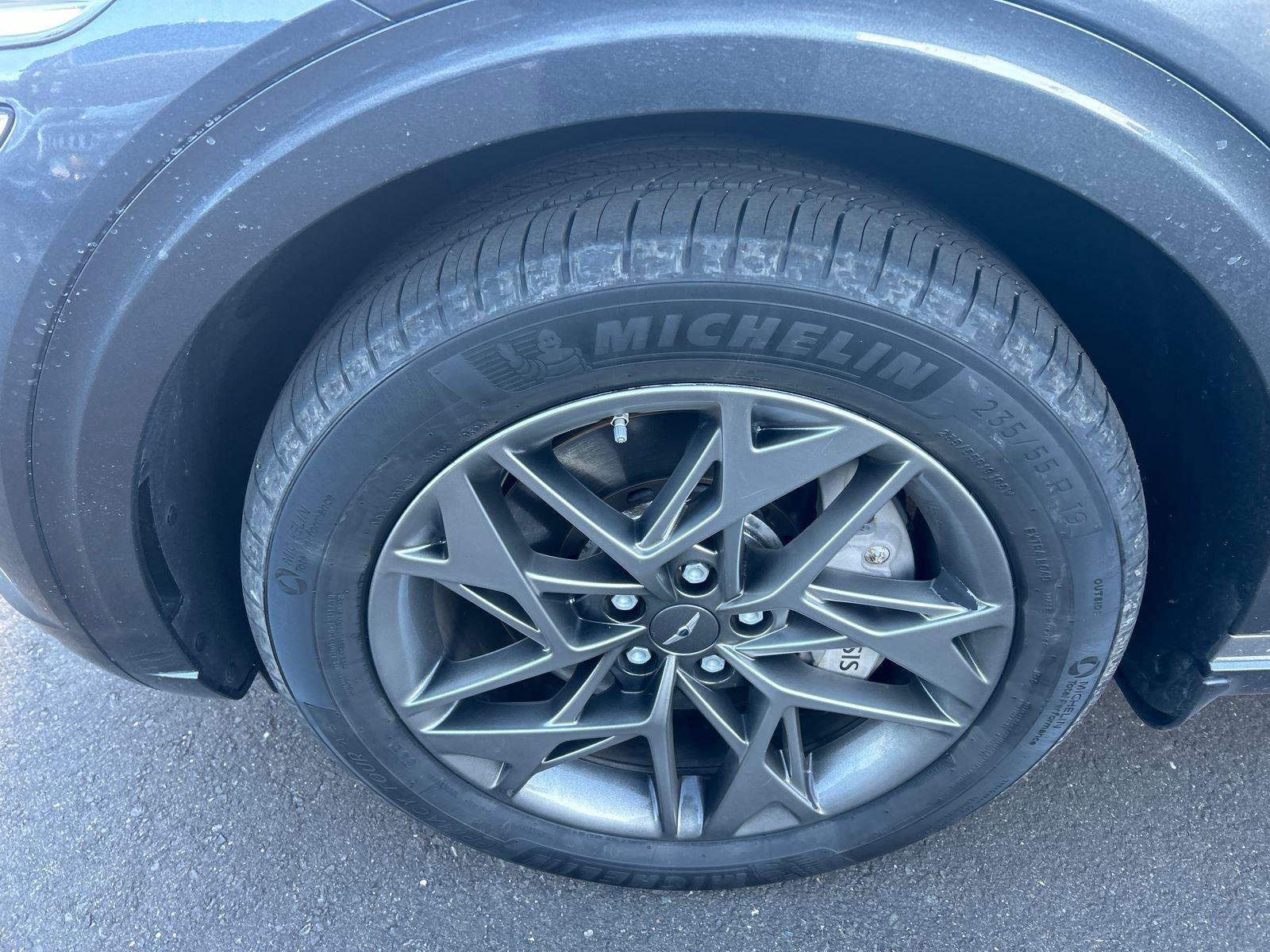 Used 2023 Genesis GV70 2.5T w/ Select Package image 8