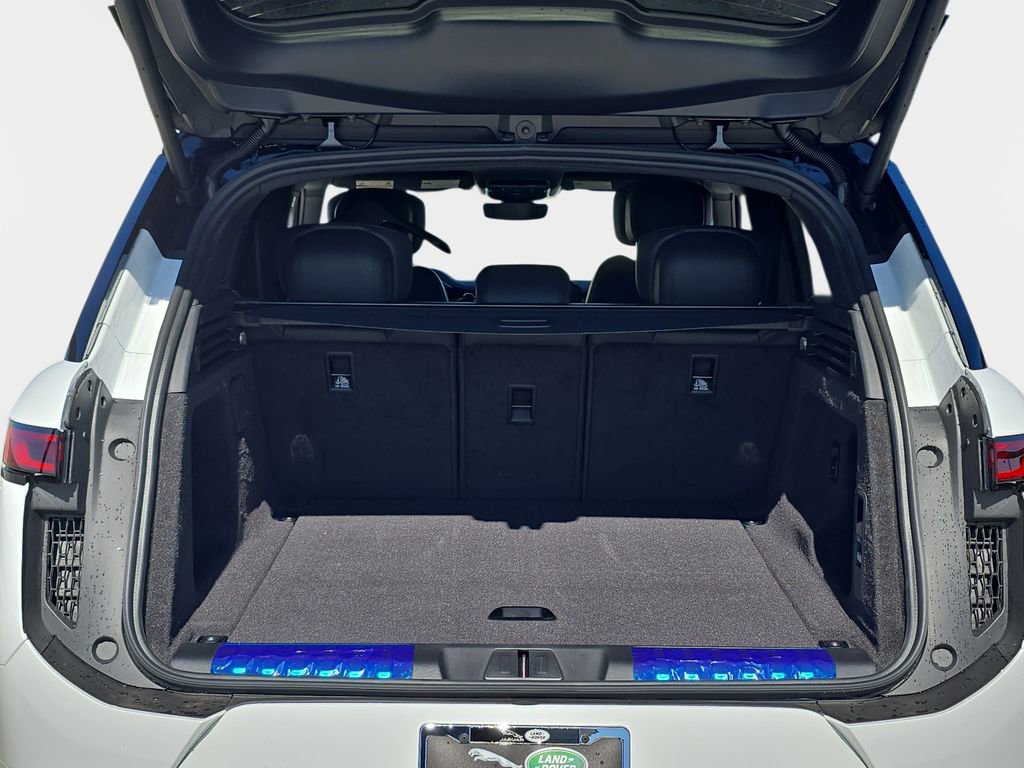 New 2026 Land Rover Range Rover Sport Dynamic SE AWD/4WD image 12