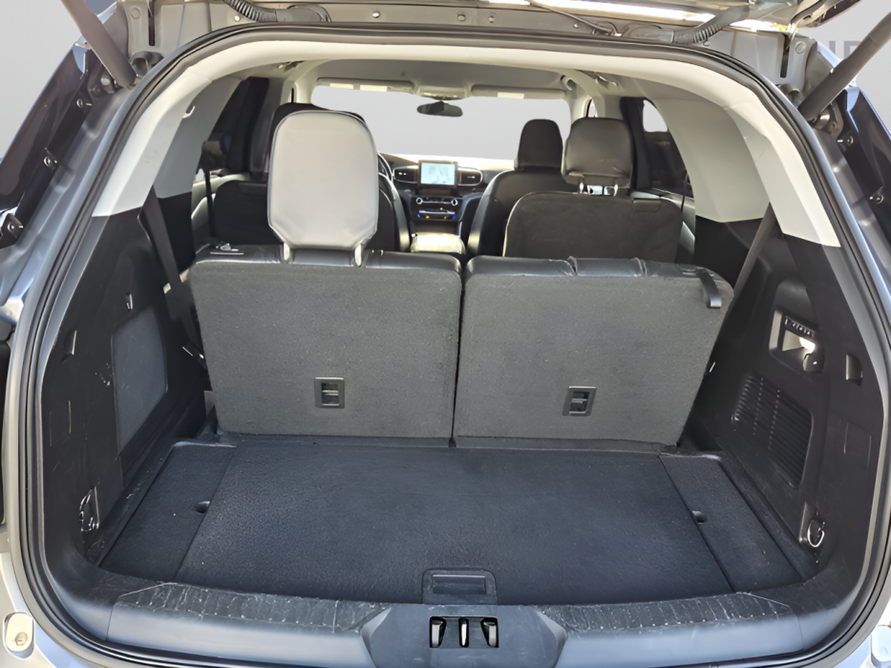 Used 2021 Ford Explorer Limited w/ Equipment Group 301A RWD image 13