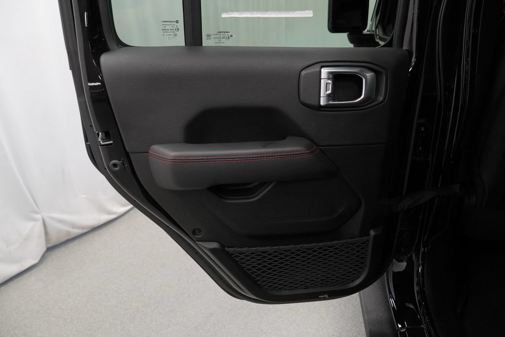 Certified 2023 Jeep Wrangler Unlimited Rubicon 4xe AWD/4WD image 46