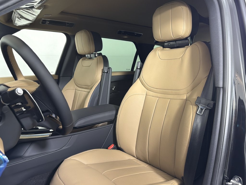 New 2027 Land Rover Range Rover Sport Dynamic SE AWD/4WD image 5