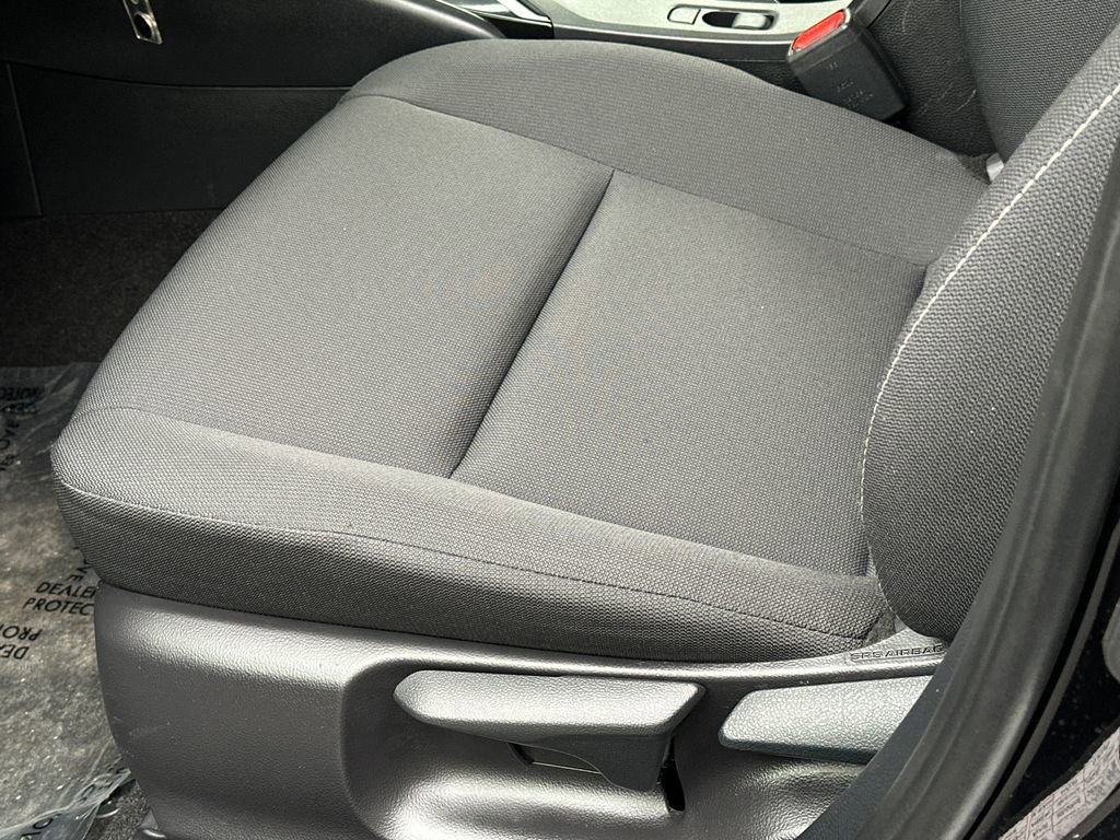 Used 2025 Toyota Corolla LE image 17