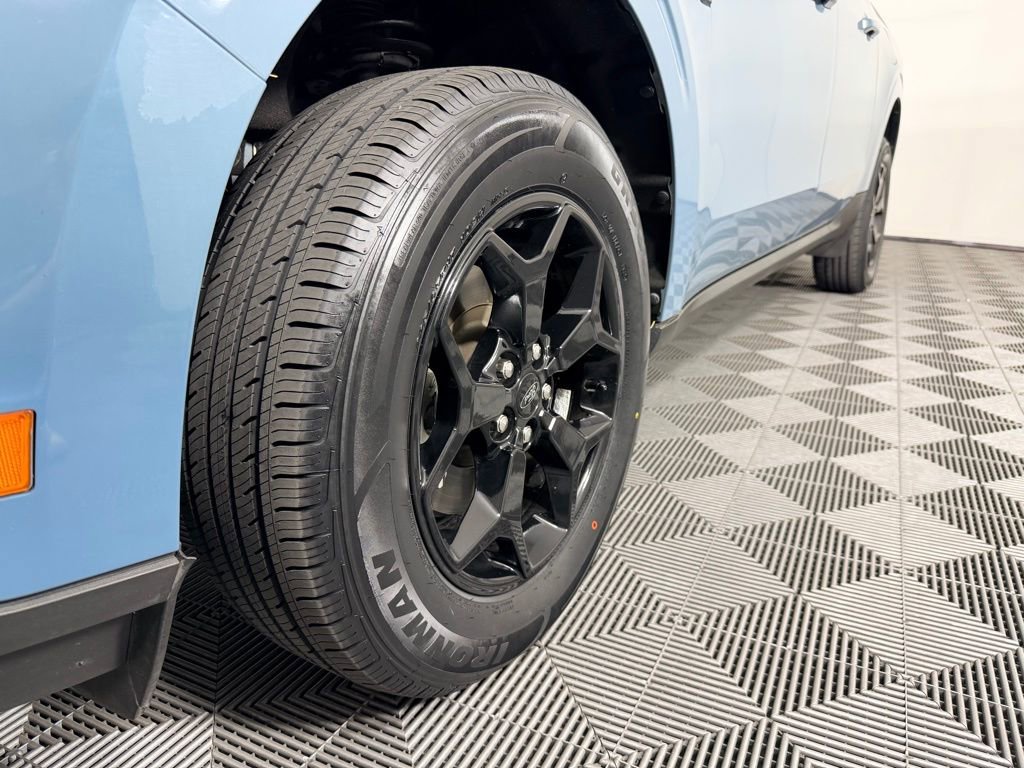 Used 2022 Ford Maverick Lariat w/ Lariat Luxury Package image 11