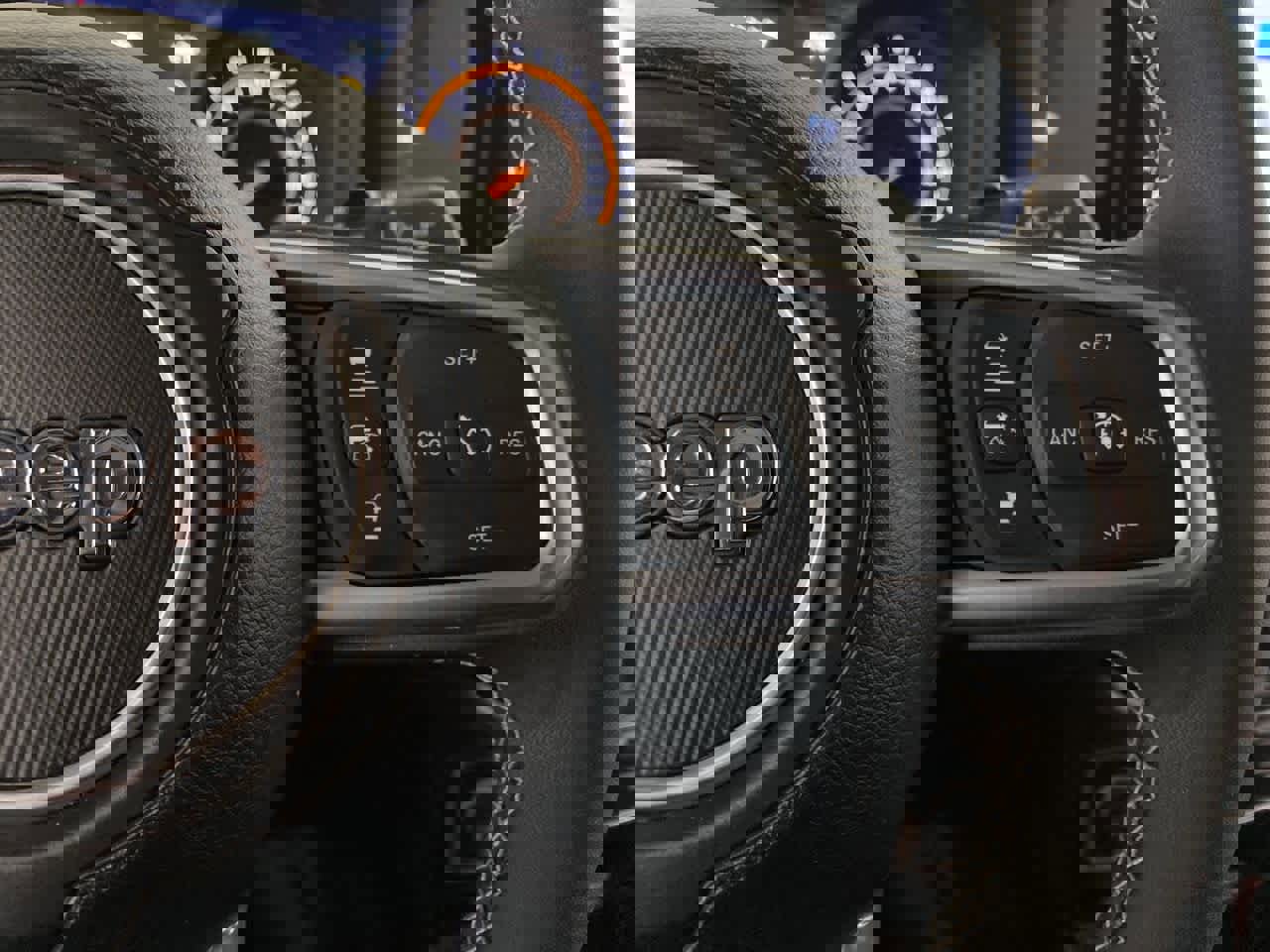 Used 2025 Jeep Wrangler Sahara image 21