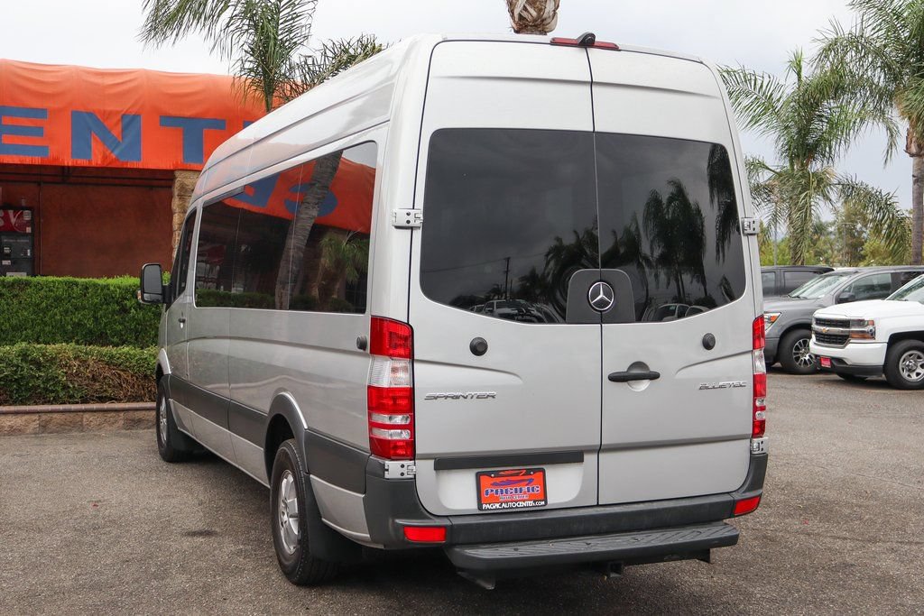 Used 2016 Mercedes-Benz Sprinter 2500 image 6