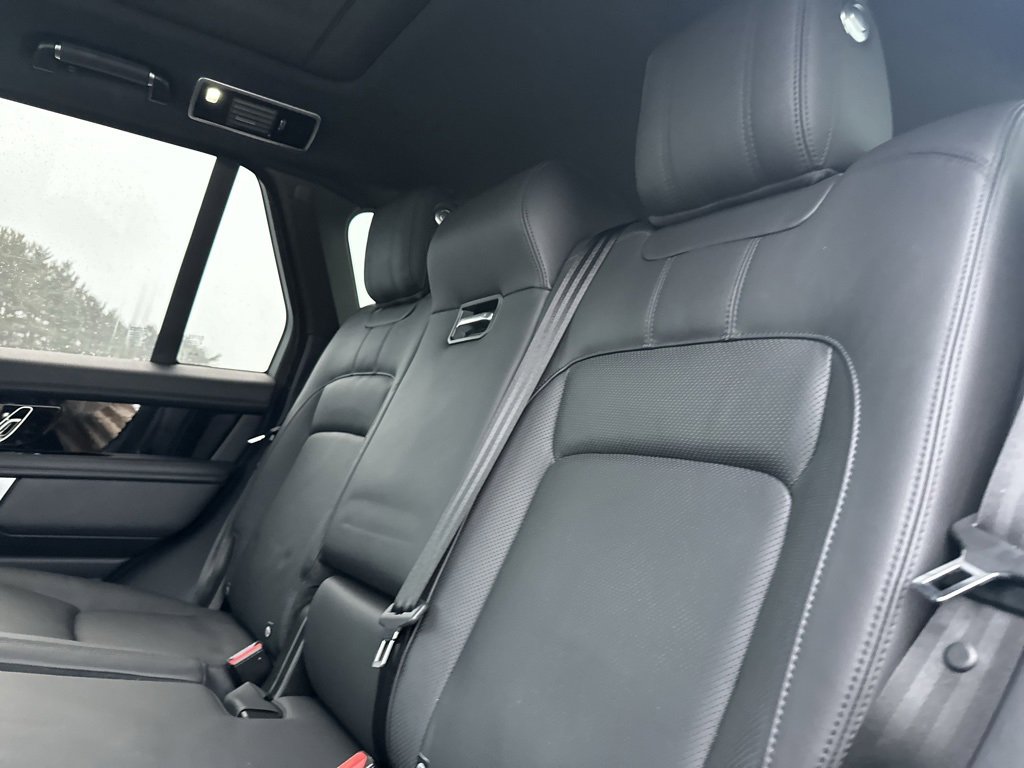 Used 2019 Land Rover Range Rover HSE image 21