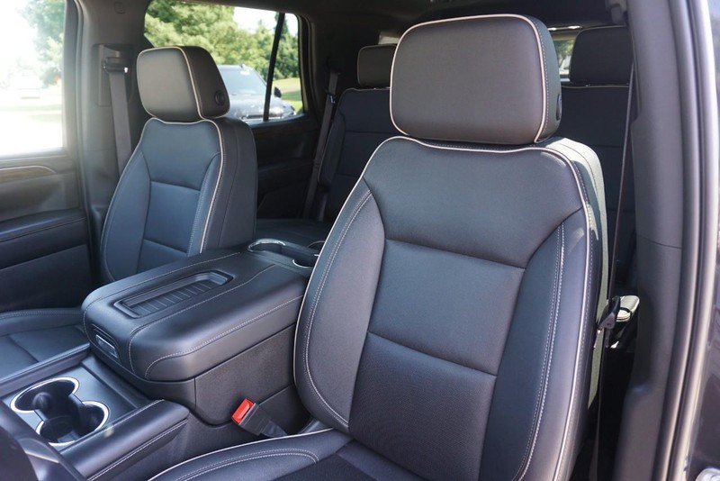 Used 2023 Chevrolet Tahoe Premier AWD/4WD image 30