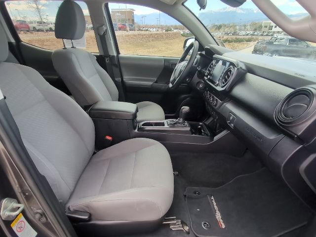 Used 2020 Toyota Tacoma SR AWD/4WD image 32