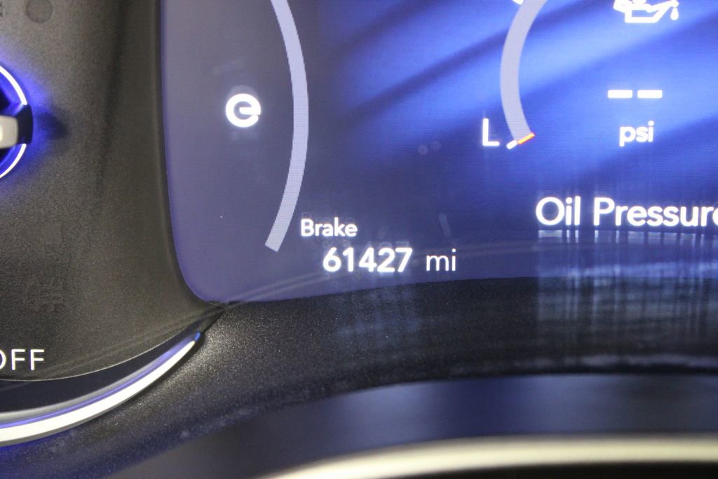Used 2023 Chrysler Pacifica Touring-L FWD image 11