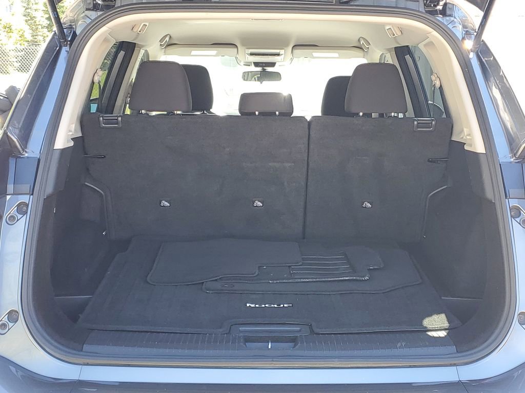 Used 2024 Nissan Rogue S image 7