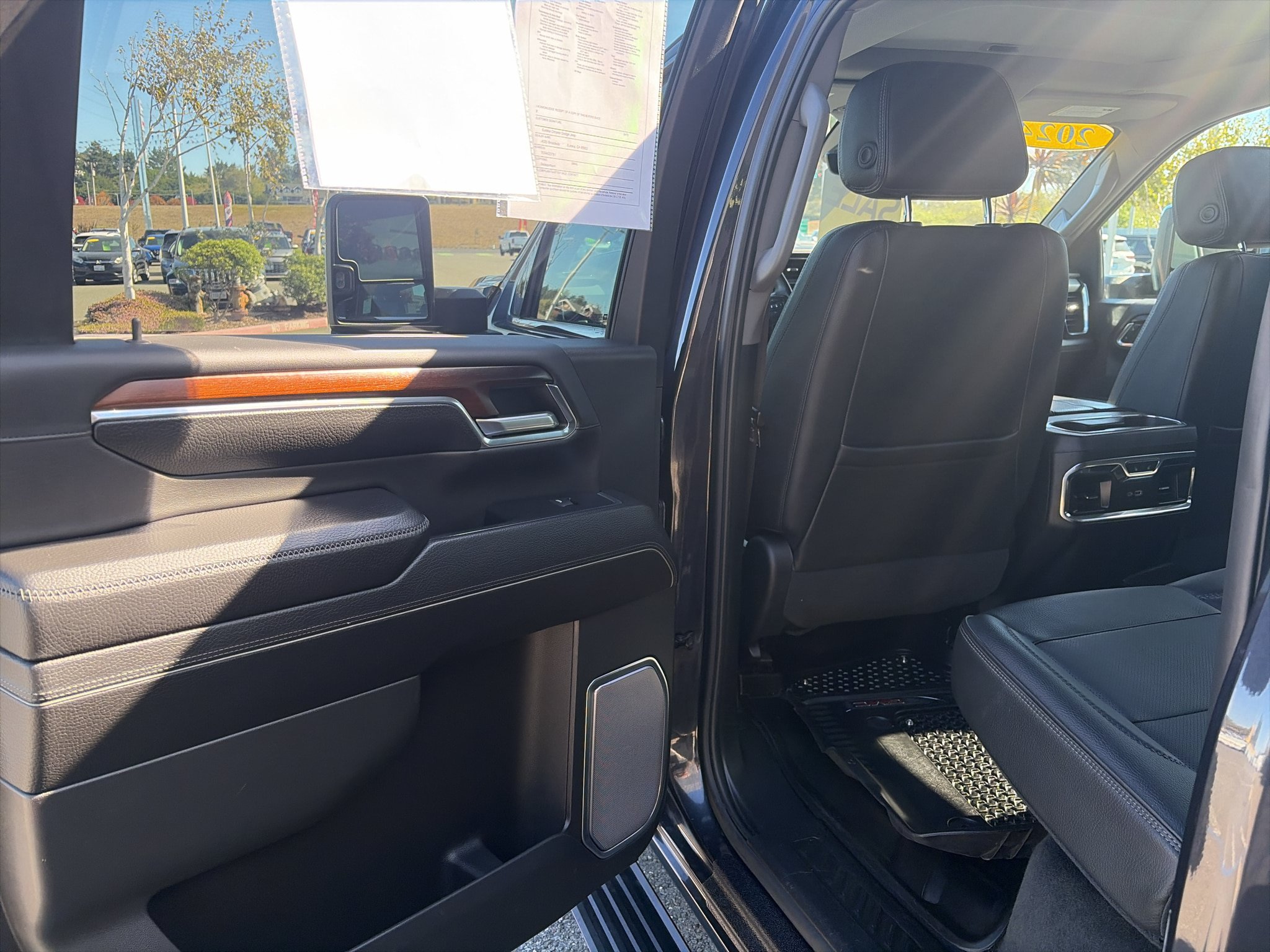 Used 2024 GMC Sierra 3500 Denali w/ Denali Reserve Package AWD/4WD image 13