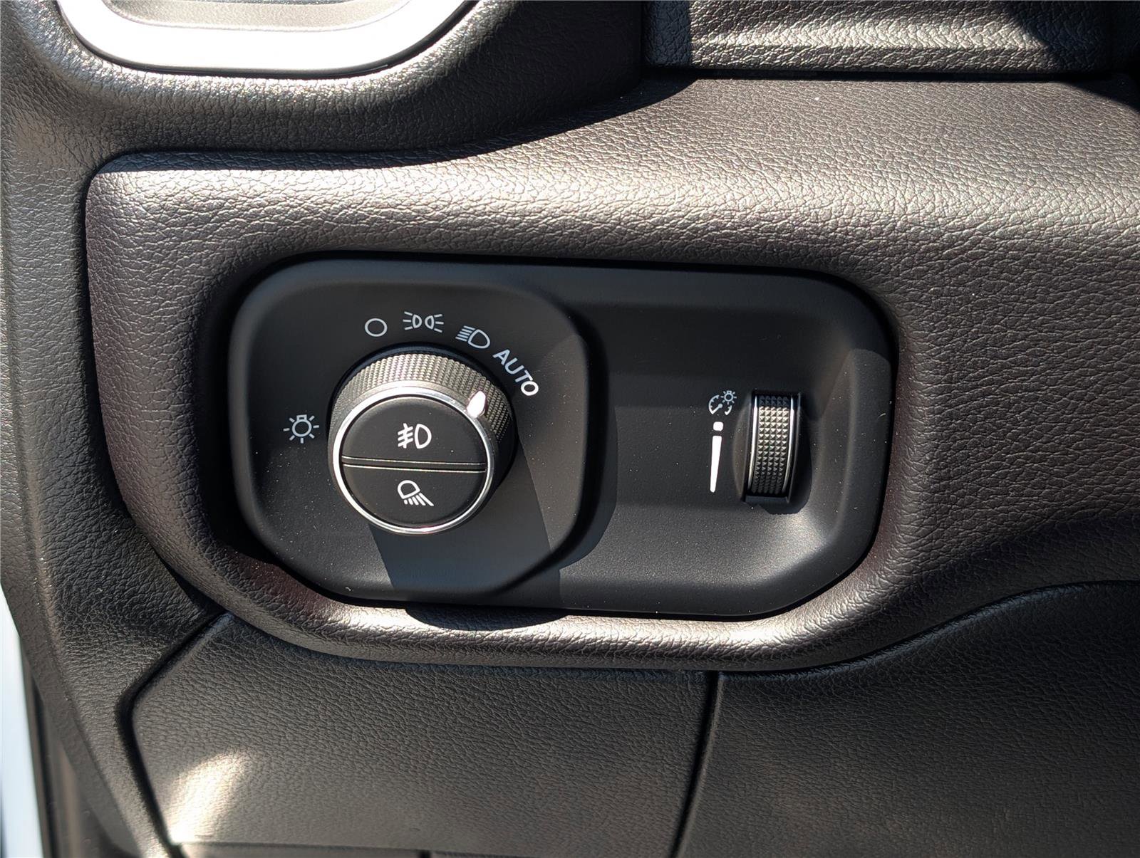 Used 2023 RAM 2500 Big Horn w/ Level 1 Equipment Group AWD/4WD image 21