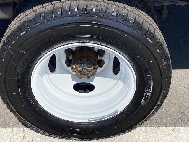 Used 2024 Ford E-450 and Econoline 450 Super Duty w/ Power Windows & Locks Group RWD image 25