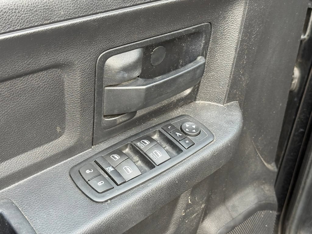 Used 2014 RAM 1500 Express w/ Black Ram 1500 Express Group AWD/4WD image 12