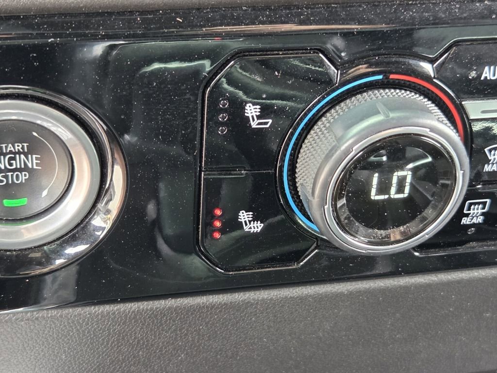 Used 2024 Chevrolet Silverado 1500 RST image 20