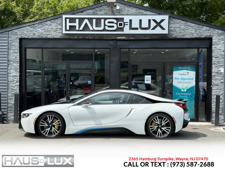 Used 2015 BMW i8 2dr Cpe image 16