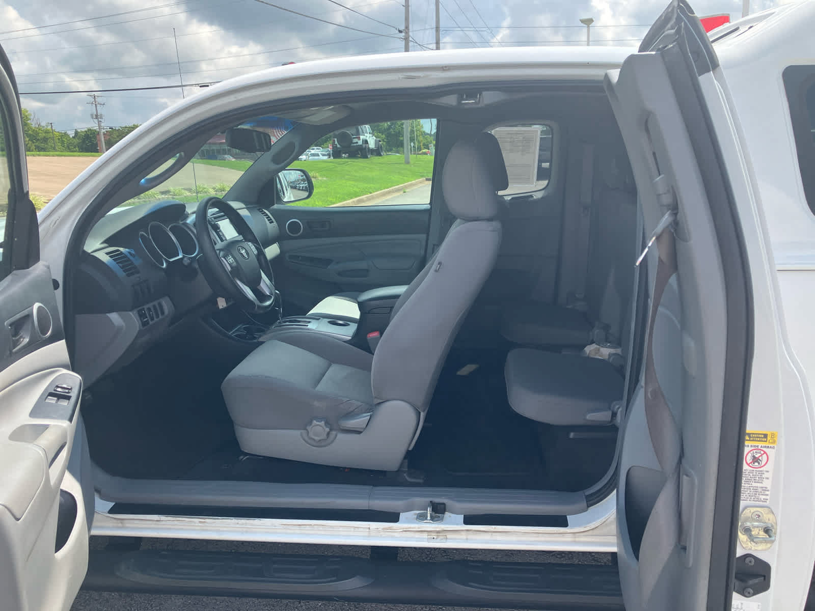 Used 2013 Toyota Tacoma PreRunner w/ SR5 Pkg RWD image 24
