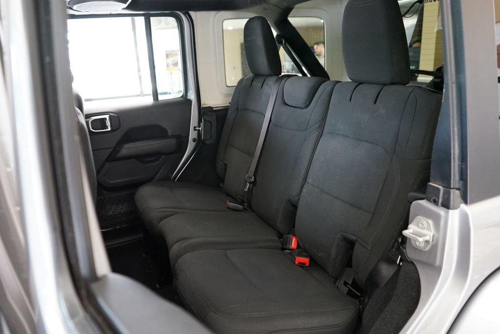 Used 2021 Jeep Wrangler Unlimited Sahara AWD/4WD image 44