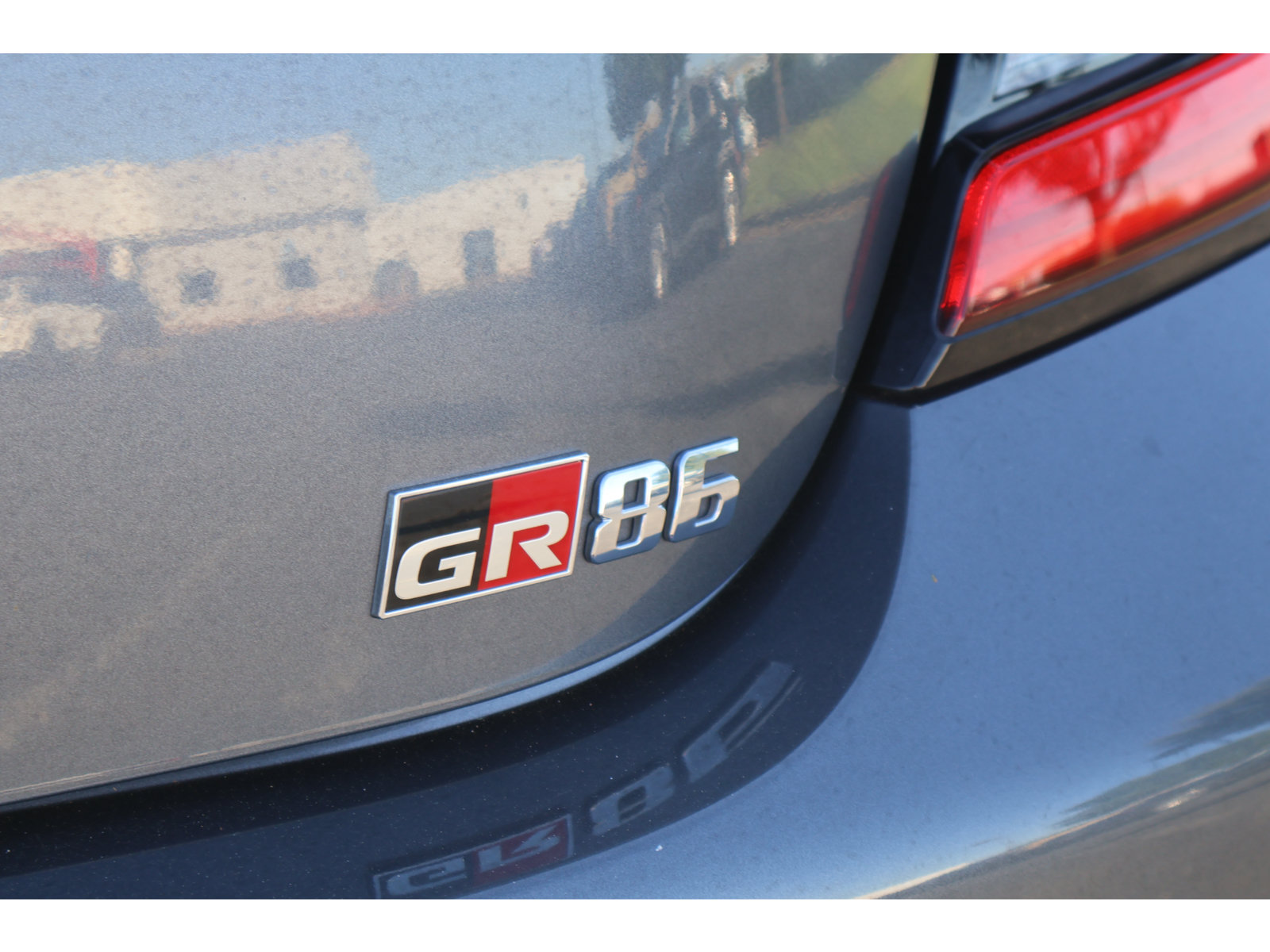 Used 2022 Toyota GR86 RWD image 12
