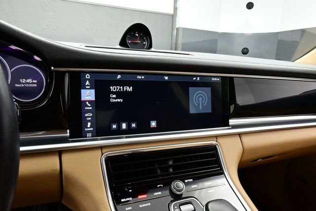Certified 2018 Porsche Panamera image 10