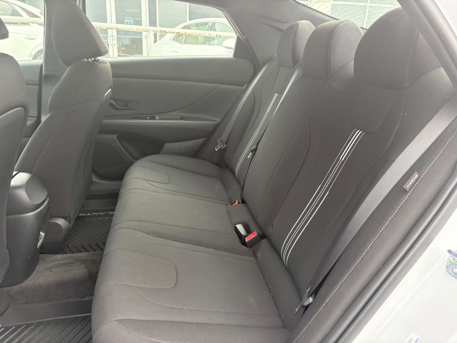 Used 2025 Hyundai Elantra Sport FWD image 14