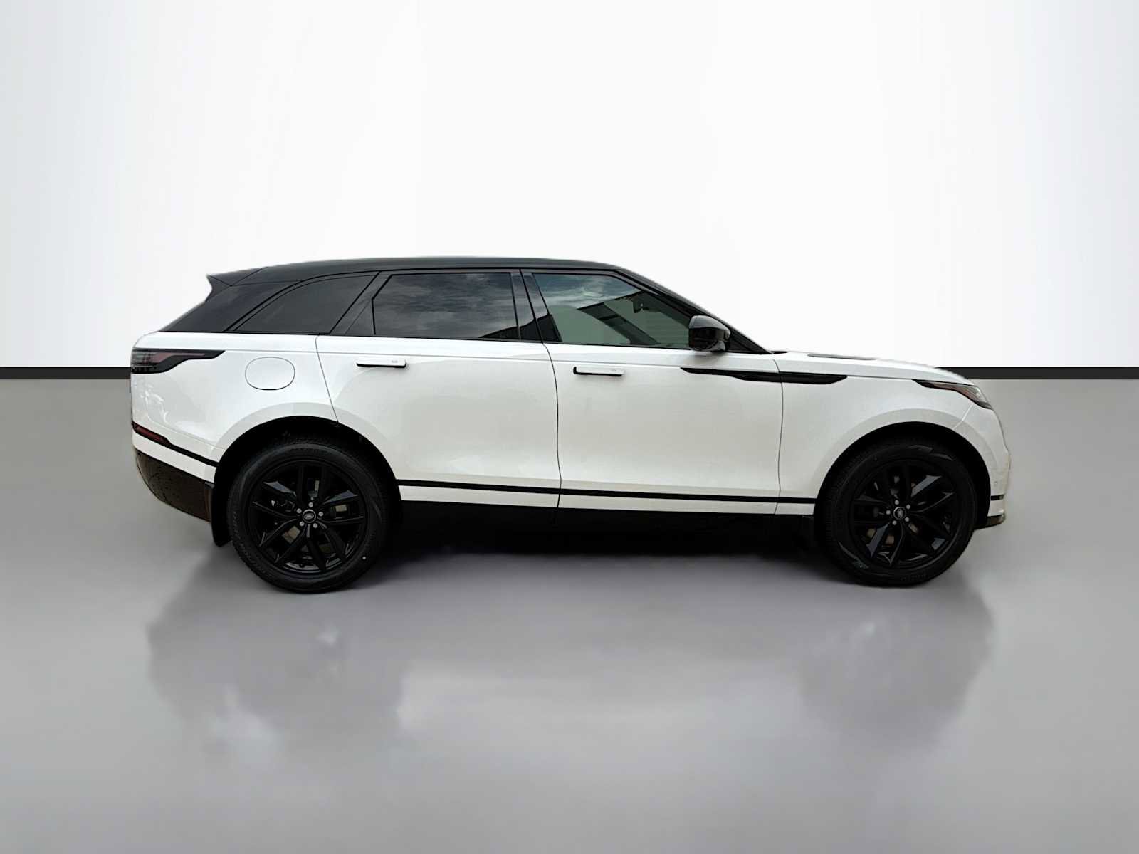 Used 2026 Land Rover Range Rover Velar Dynamic SE AWD/4WD image 7