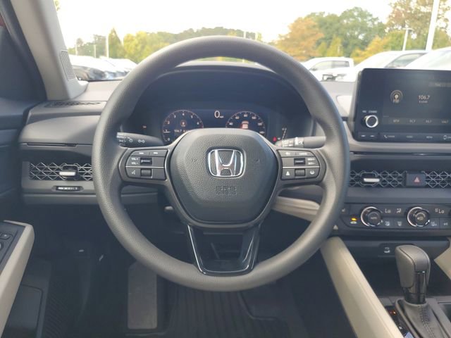 Used 2025 Honda Accord SE image 9