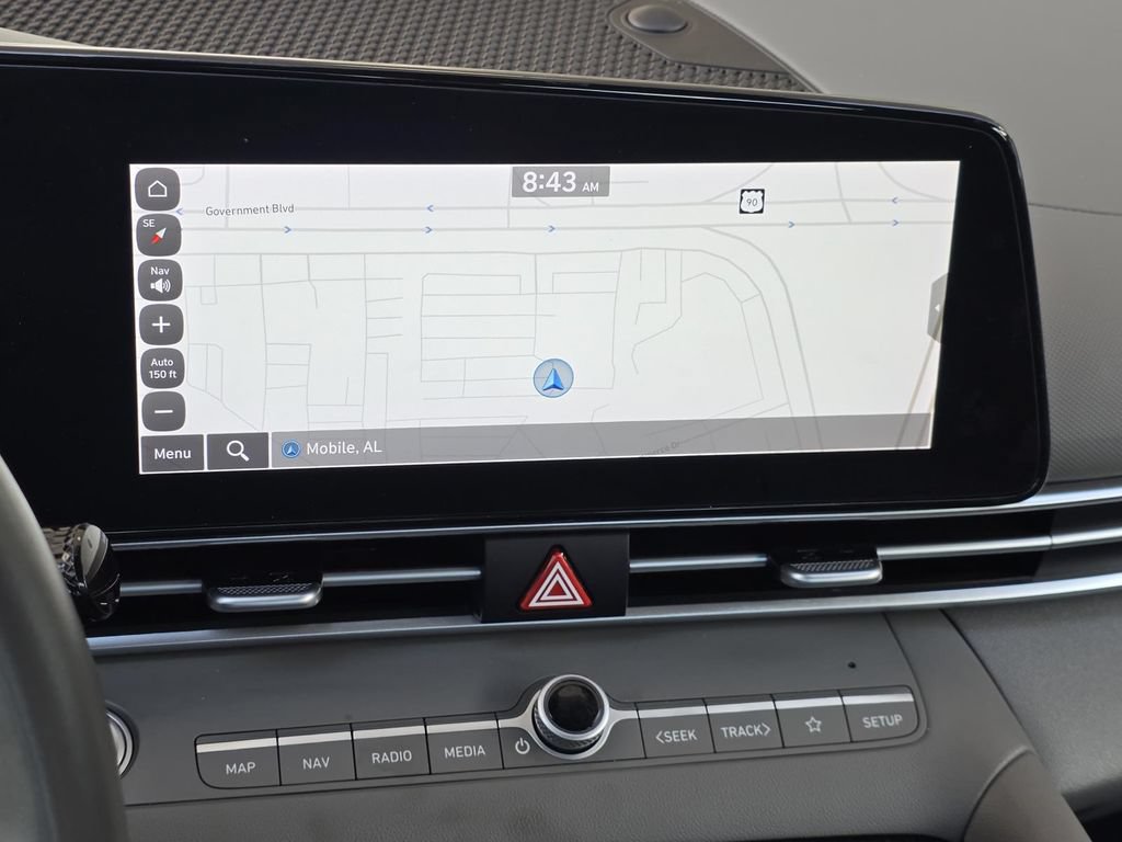 Used 2023 Hyundai Elantra SEL w/ Convenience Package FWD image 11