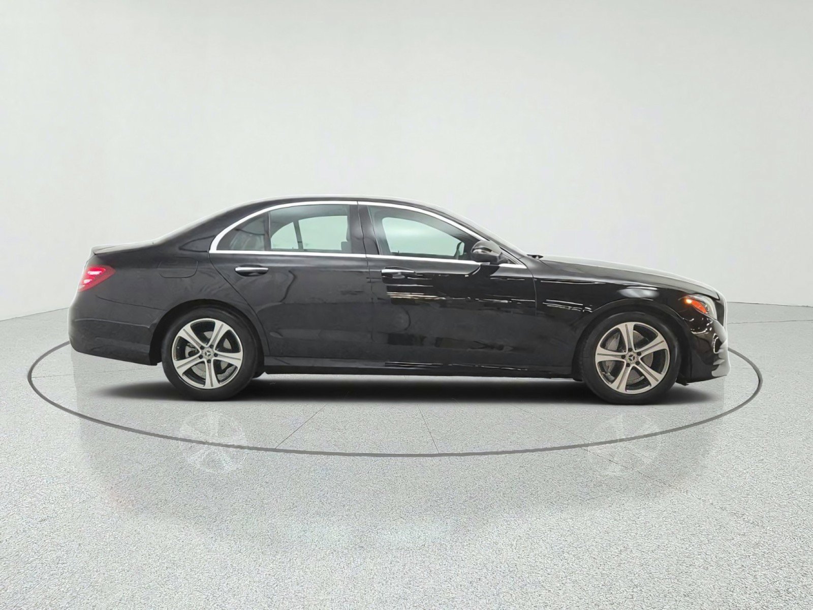 Certified 2020 Mercedes-Benz E 350 Sedan image 4