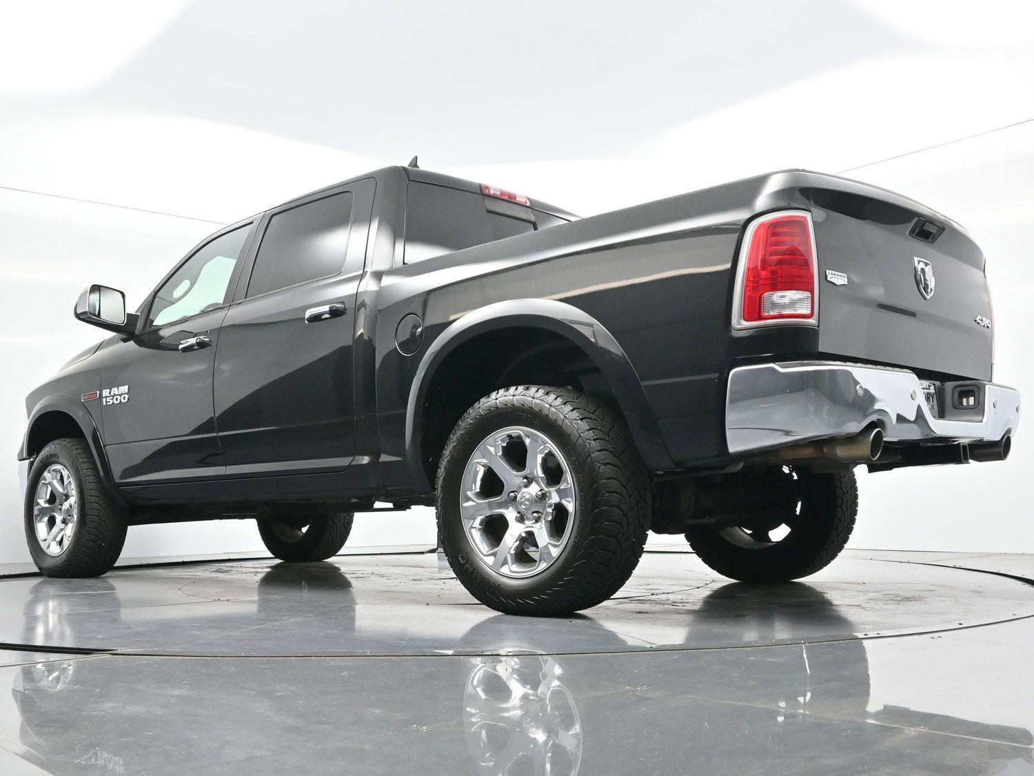 Used 2017 RAM 1500 Laramie w/ Convenience Group image 46