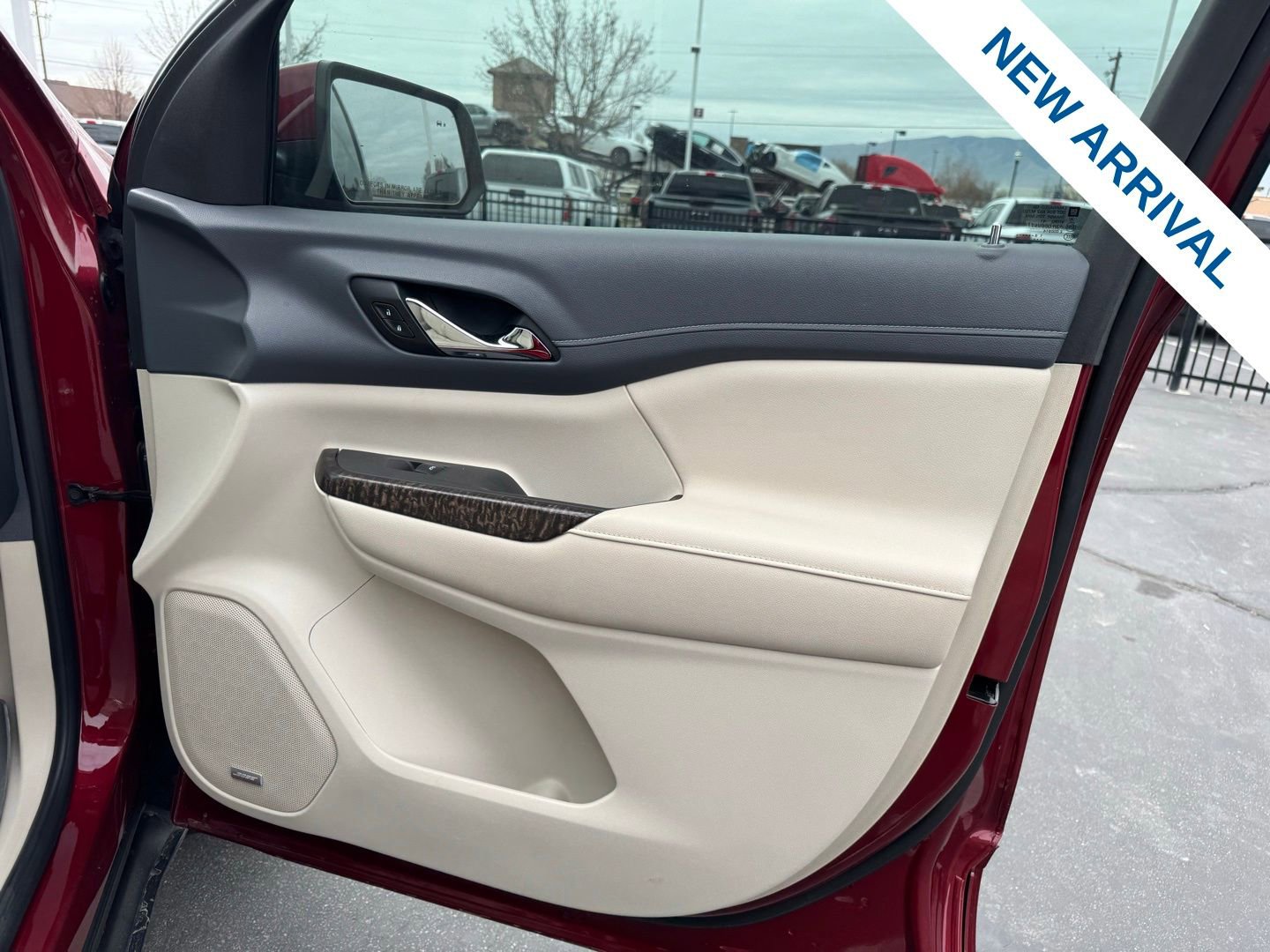 Used 2020 GMC Acadia Denali w/ Trailering Package image 10