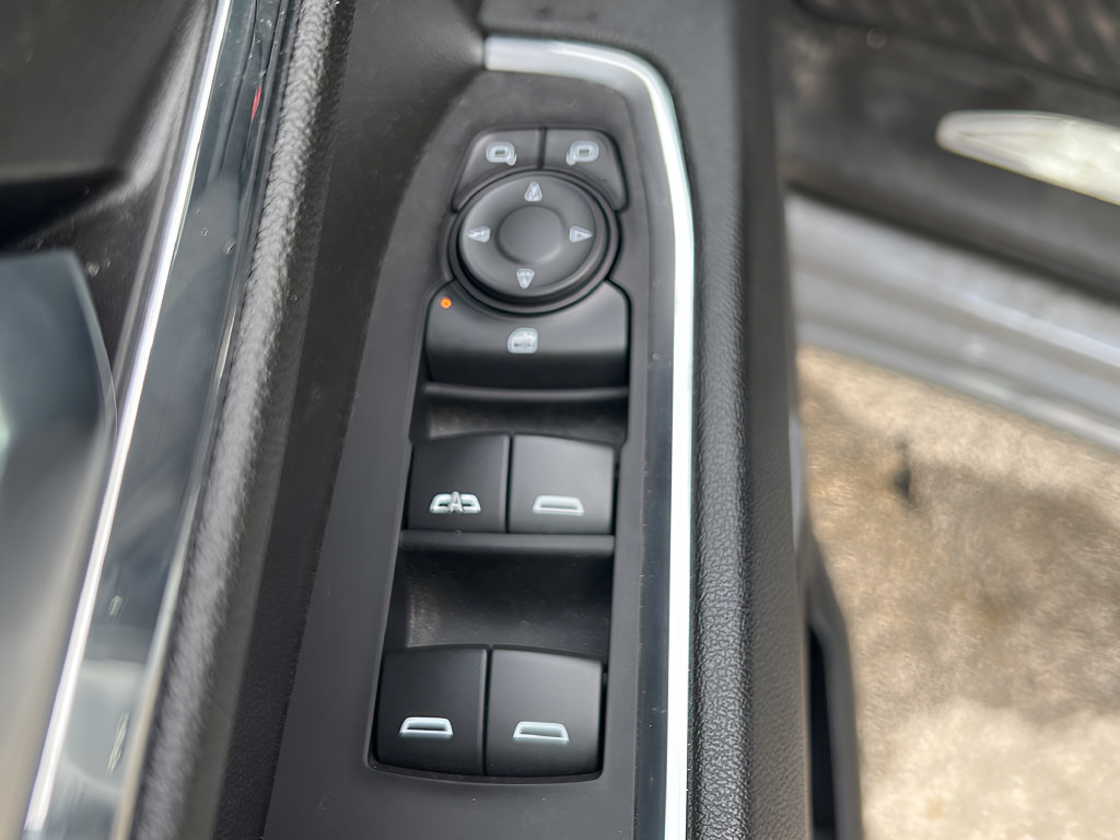 Used 2024 Chevrolet Silverado 1500 LT AWD/4WD image 13