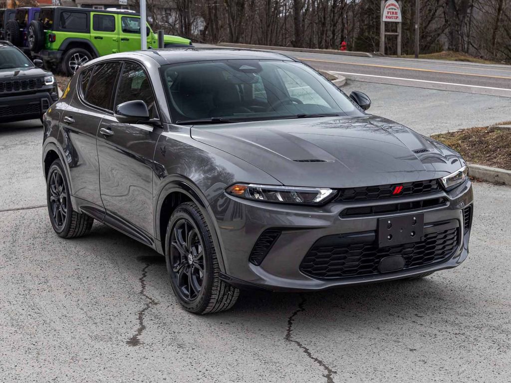 Used 2024 Dodge Hornet R/T Plus w/ R/T Blacktop Package image 3