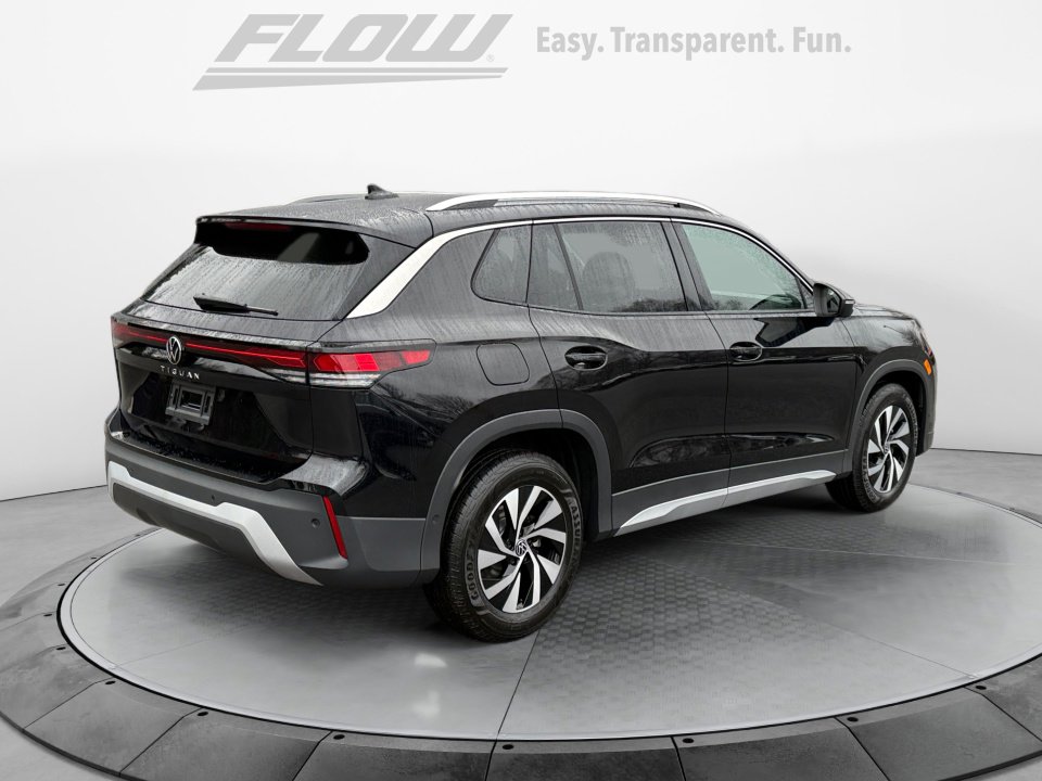 New 2026 Volkswagen Tiguan S image 7