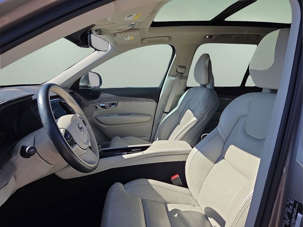 Used 2022 Volvo XC90 T6 Inscription w/ Advanced Package image 24